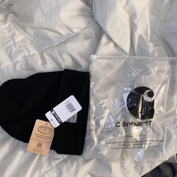 Copy - Carhartt black beanie skulls cap brand new with tags authentic black - Picture 9 of 9
